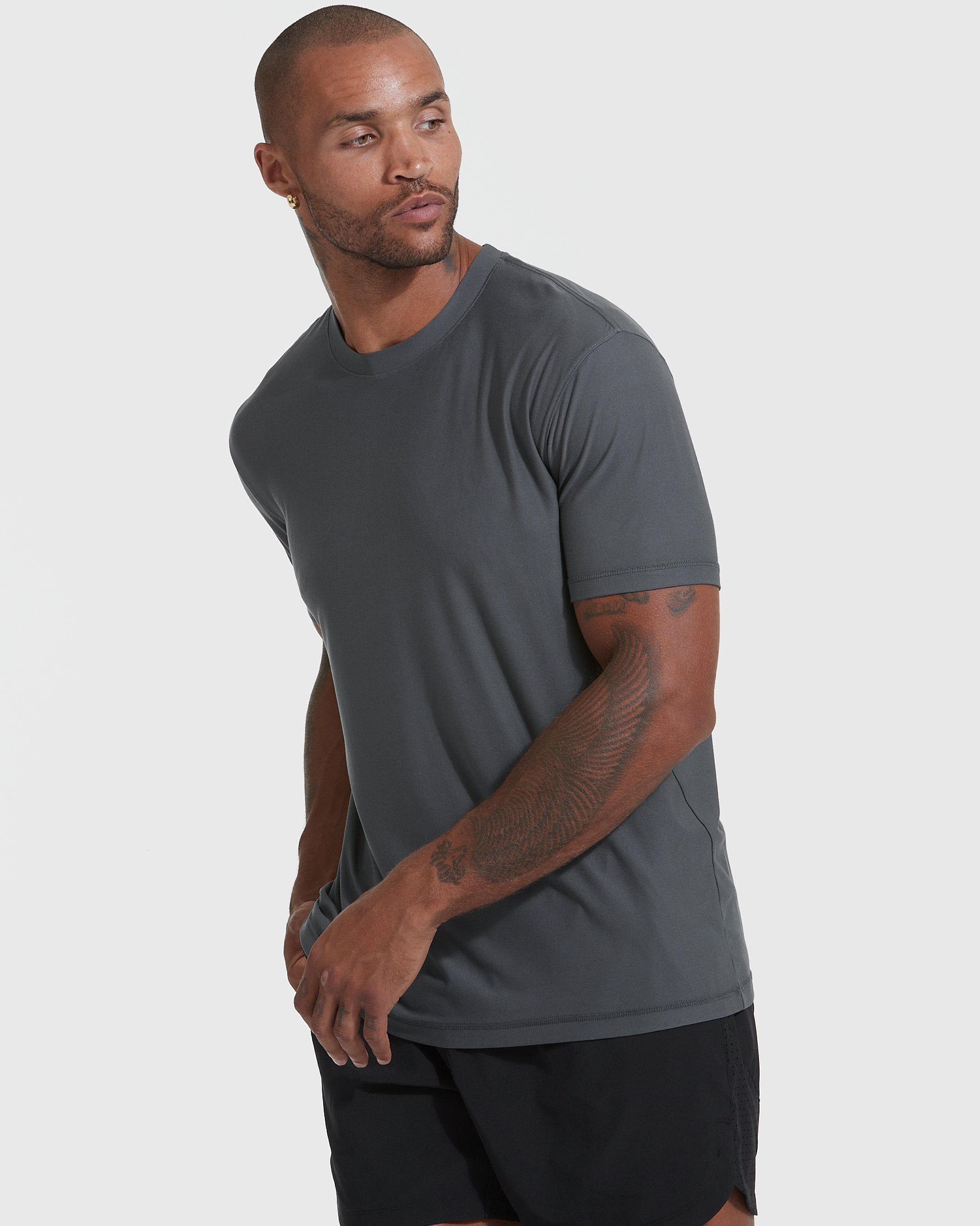 Carbon Active Crew Neck