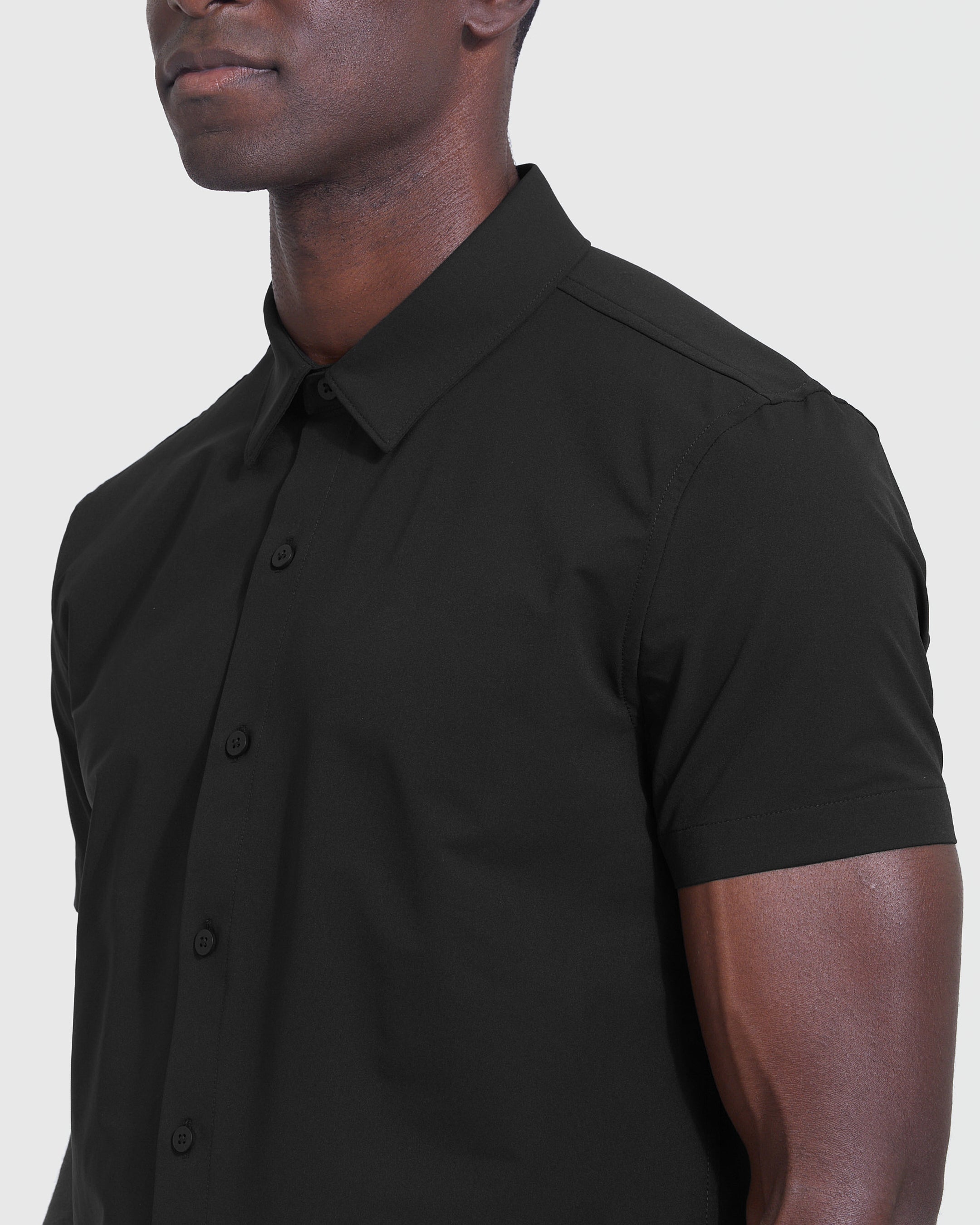 Black Commuter Short Sleeve Button Up – True Classic