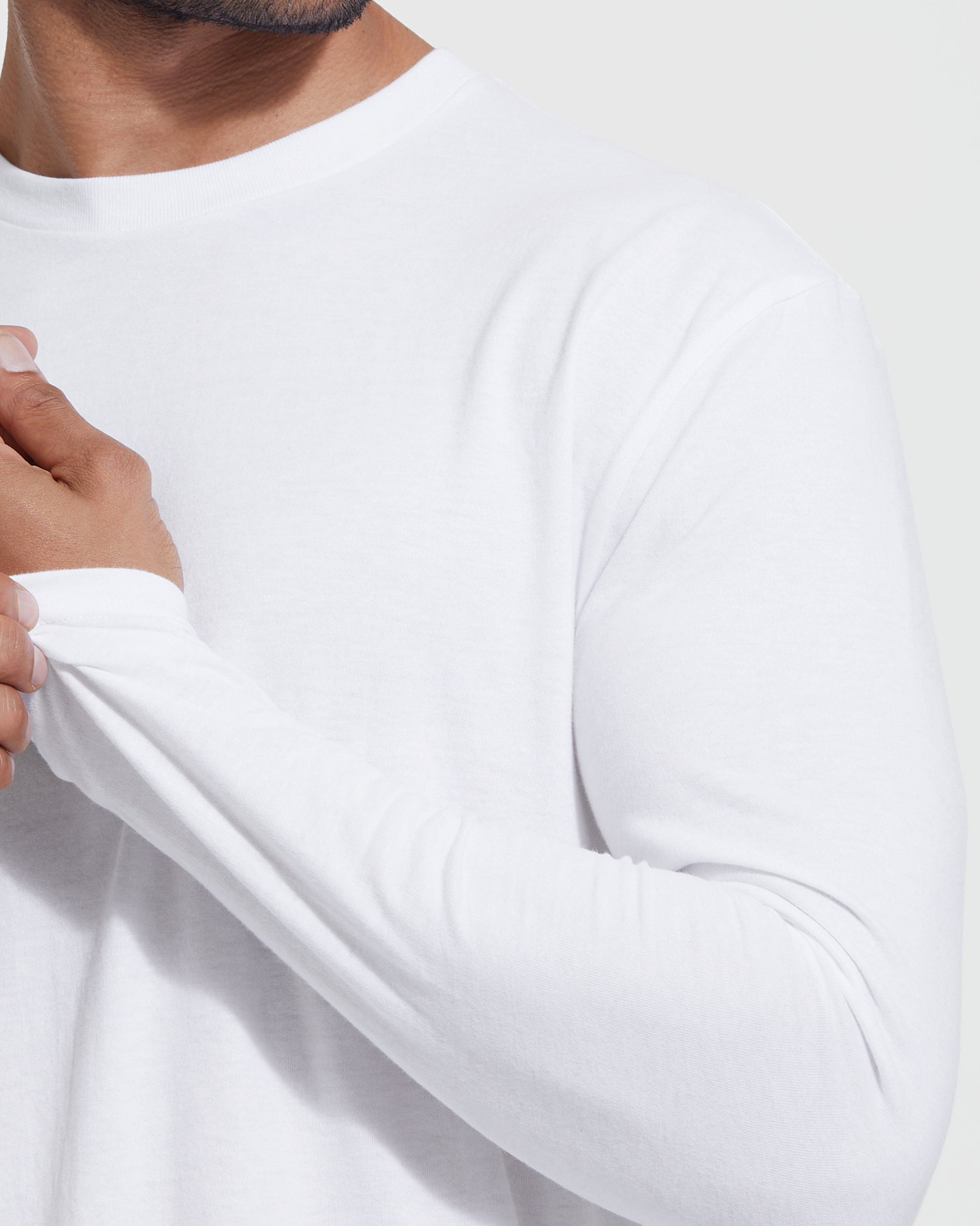 White long clearance sleeve crew neck