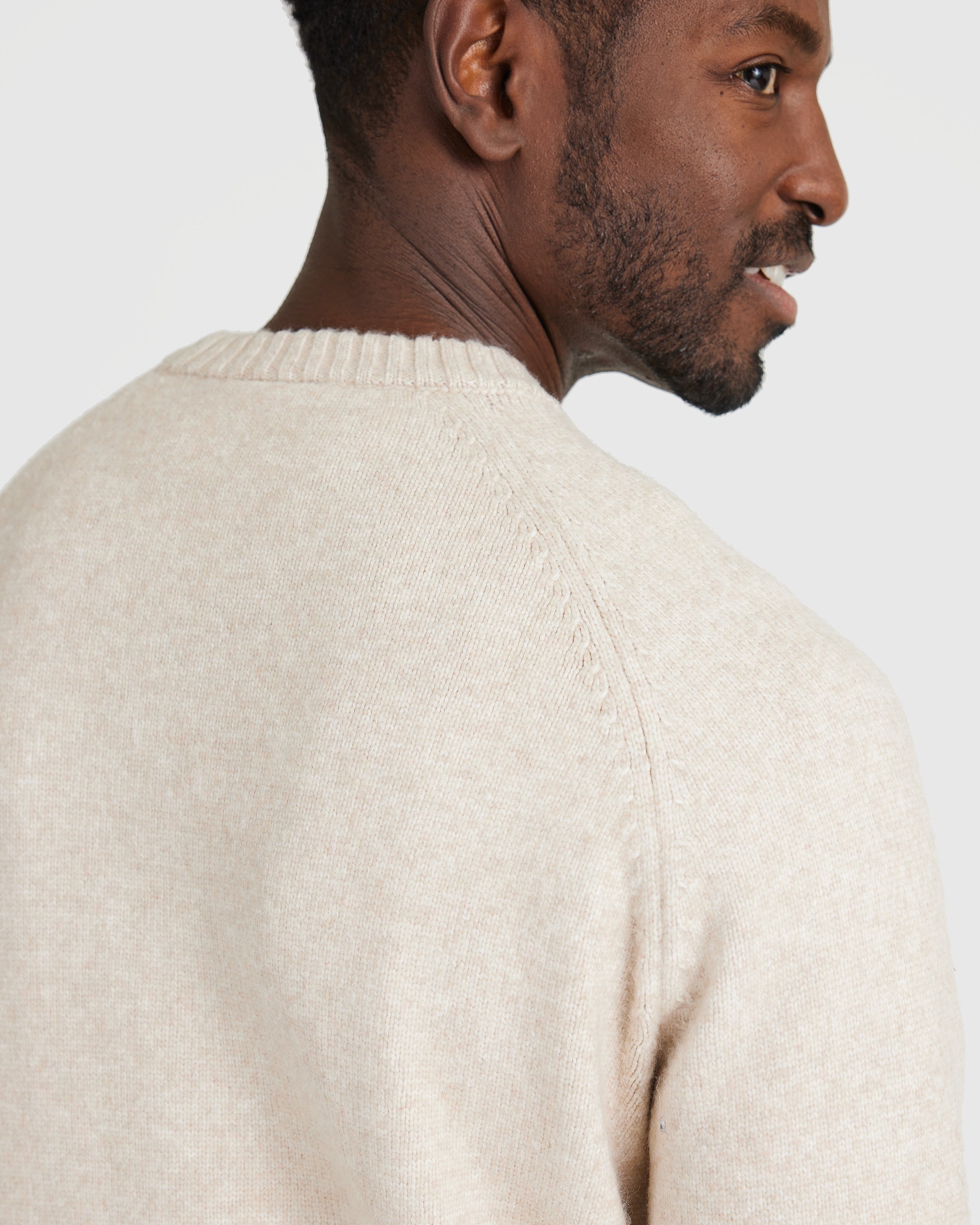 Cream crew sale neck sweater mens