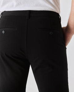 True ClassicPantalón chino de sarga ajustado negro