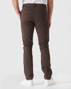 True ClassicSchmale Twill-Chino-Hose in dunkler Eiche