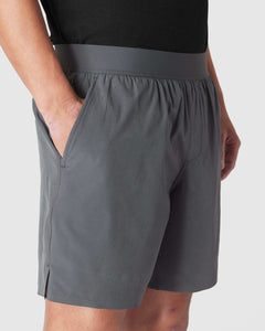 True Classic17 cm 2-in-1-Trainingsshorts in Carbon