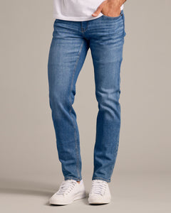 True ClassicJeans denim ajustados medio índigo lavados medio auténticos